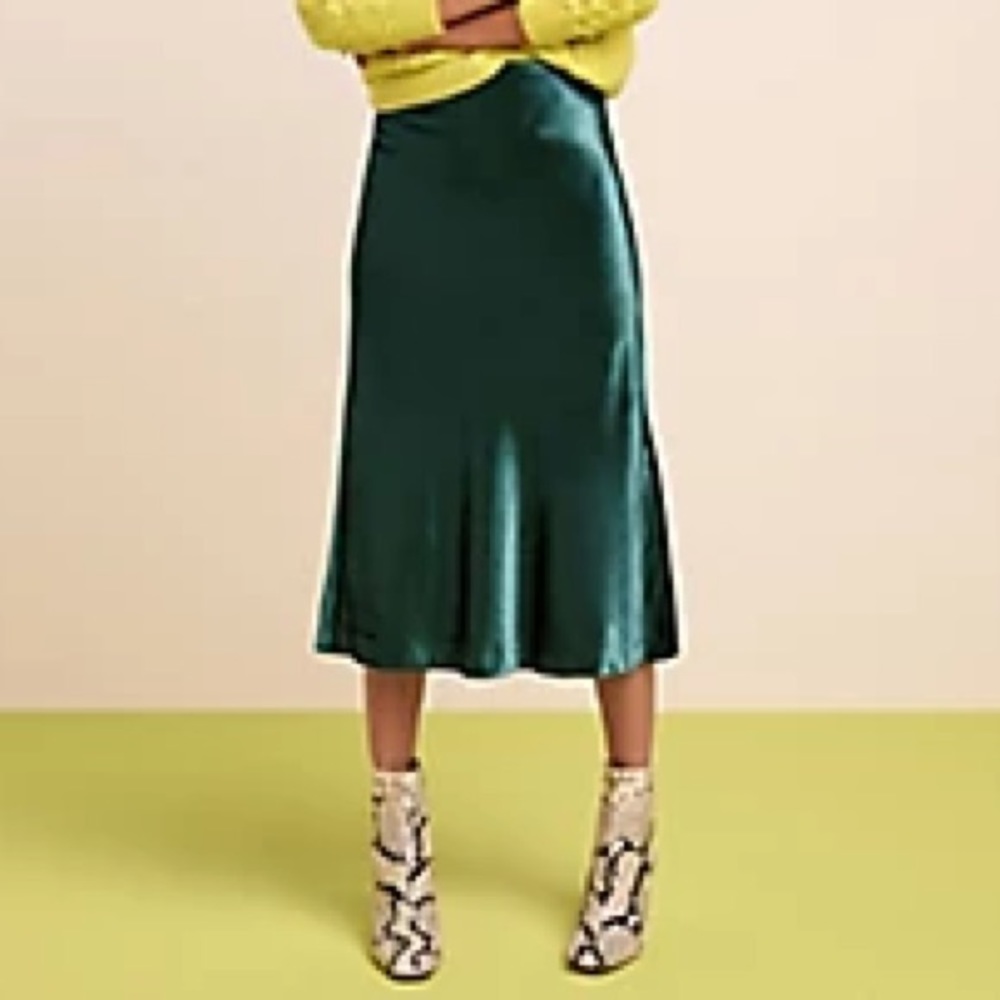Banana Republic Small Green Satin Skirt